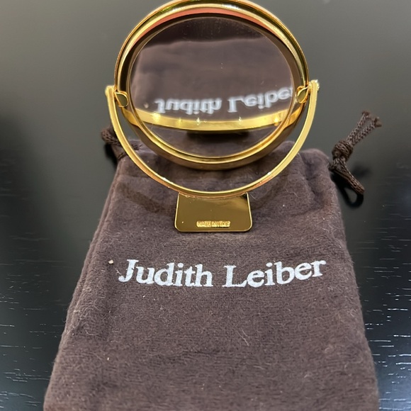 JUDITH LEIBER TWO SIDED BAG MIRROR with DUSTY - Picture 3 of 8